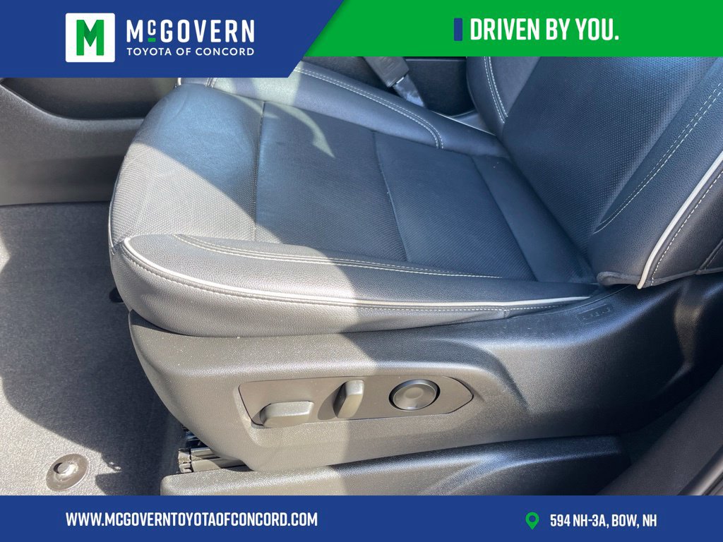 Used 2023 Chevrolet Tahoe Premier w/ Advanced Technology Package AWD/4WD image 10