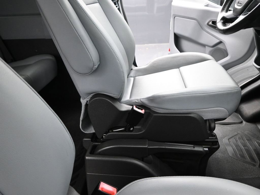 Used 2016 Ford Transit 350 XL image 28