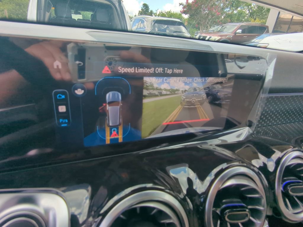 New 2025 Mercedes-Benz GLB 250 GLB 250 image 7