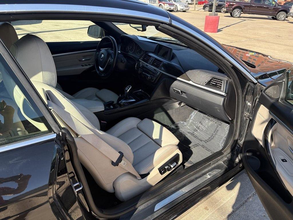 Used 2017 BMW 430i xDrive Convertible AWD/4WD image 10
