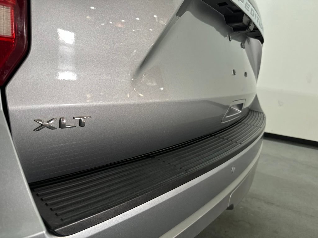 Used 2021 Ford Expedition XLT RWD image 10
