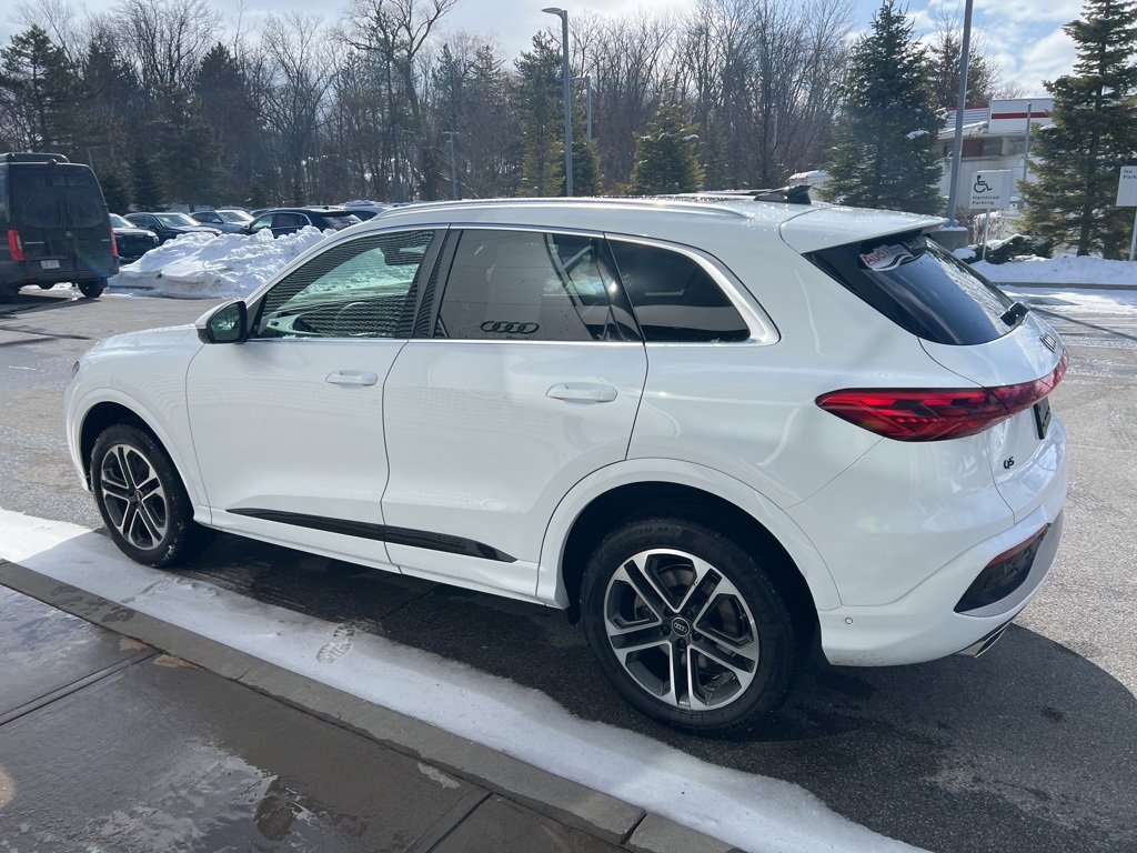 Certified 2025 Audi Q5 Premium w/ Convenience Package image 42