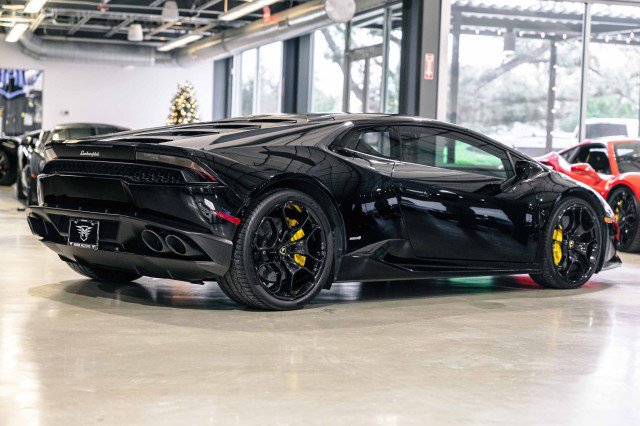 Used 2015 Lamborghini Huracan LP 610-4 image 5