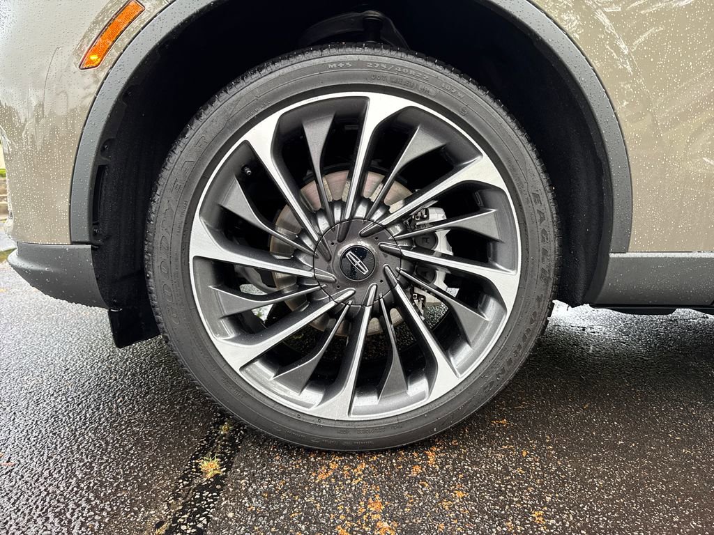 Used 2025 Lincoln Aviator Reserve w/ Equipment Group 201A AWD/4WD image 22