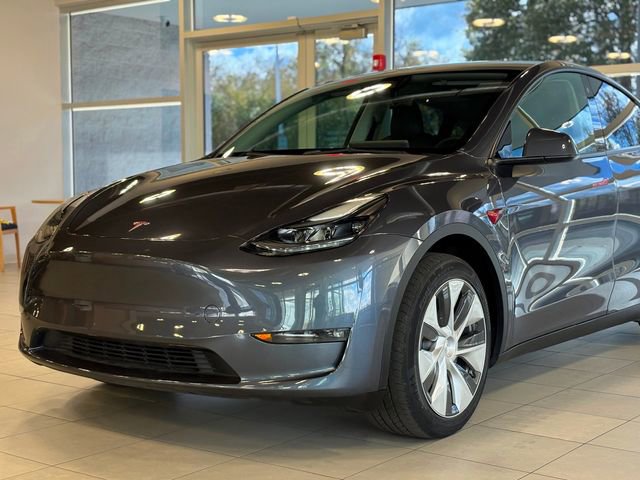Used 2023 Tesla Model Y Long Range image 3