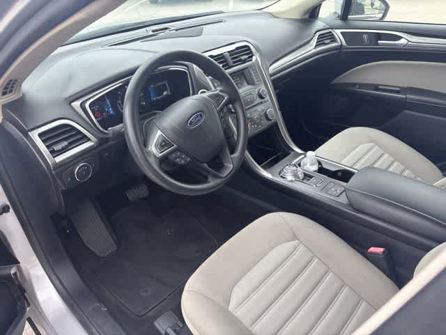 Used 2018 Ford Fusion S FWD image 9