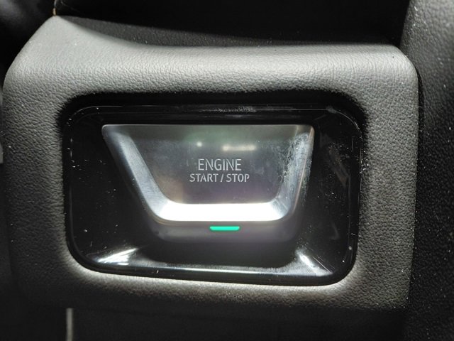 Used 2025 GMC Yukon AT4 w/ LPO, Floor Liner Package image 40