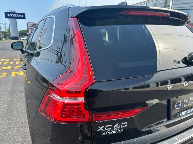 Certified 2023 Volvo XC60 B5 Plus w/ Climate Package AWD/4WD image 10