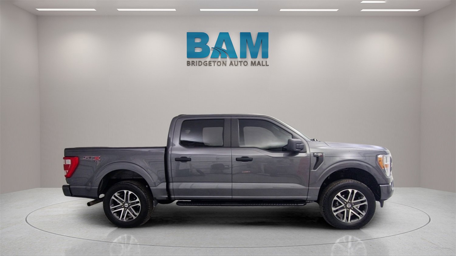 Used 2022 Ford F150 XL w/ STX Appearance Package image 9