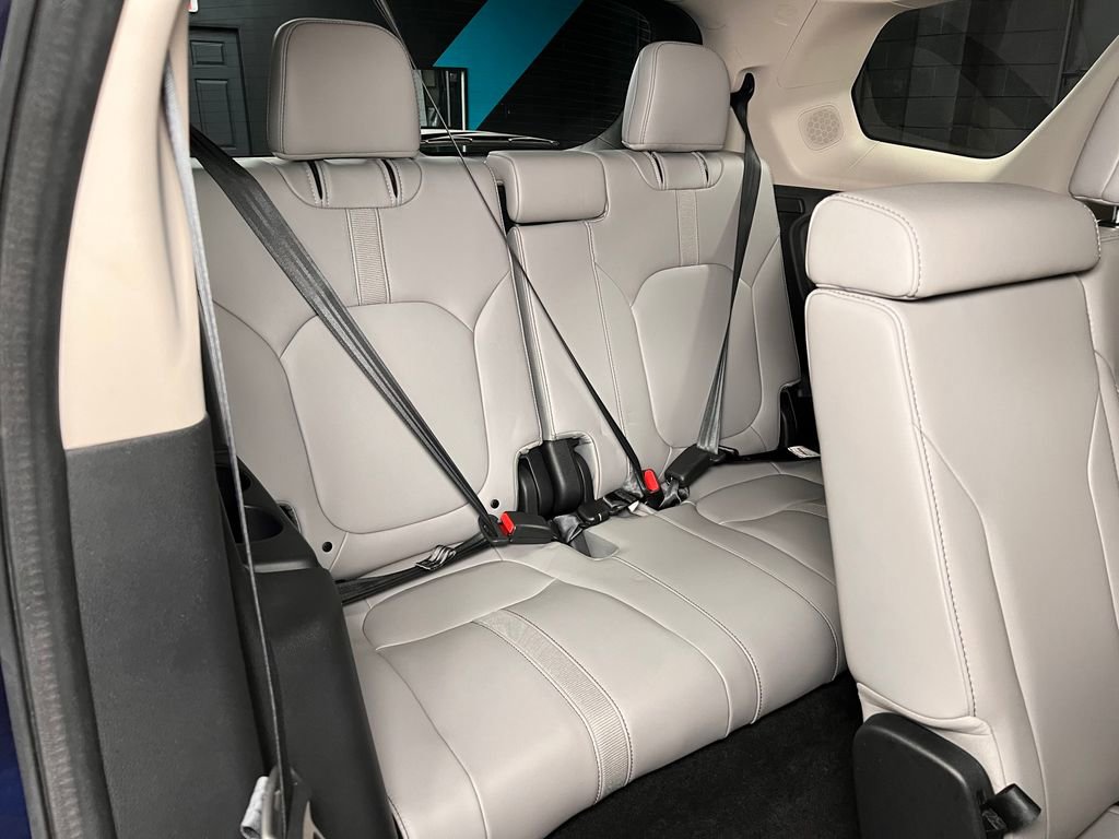 Used 2023 Honda Pilot Touring image 28