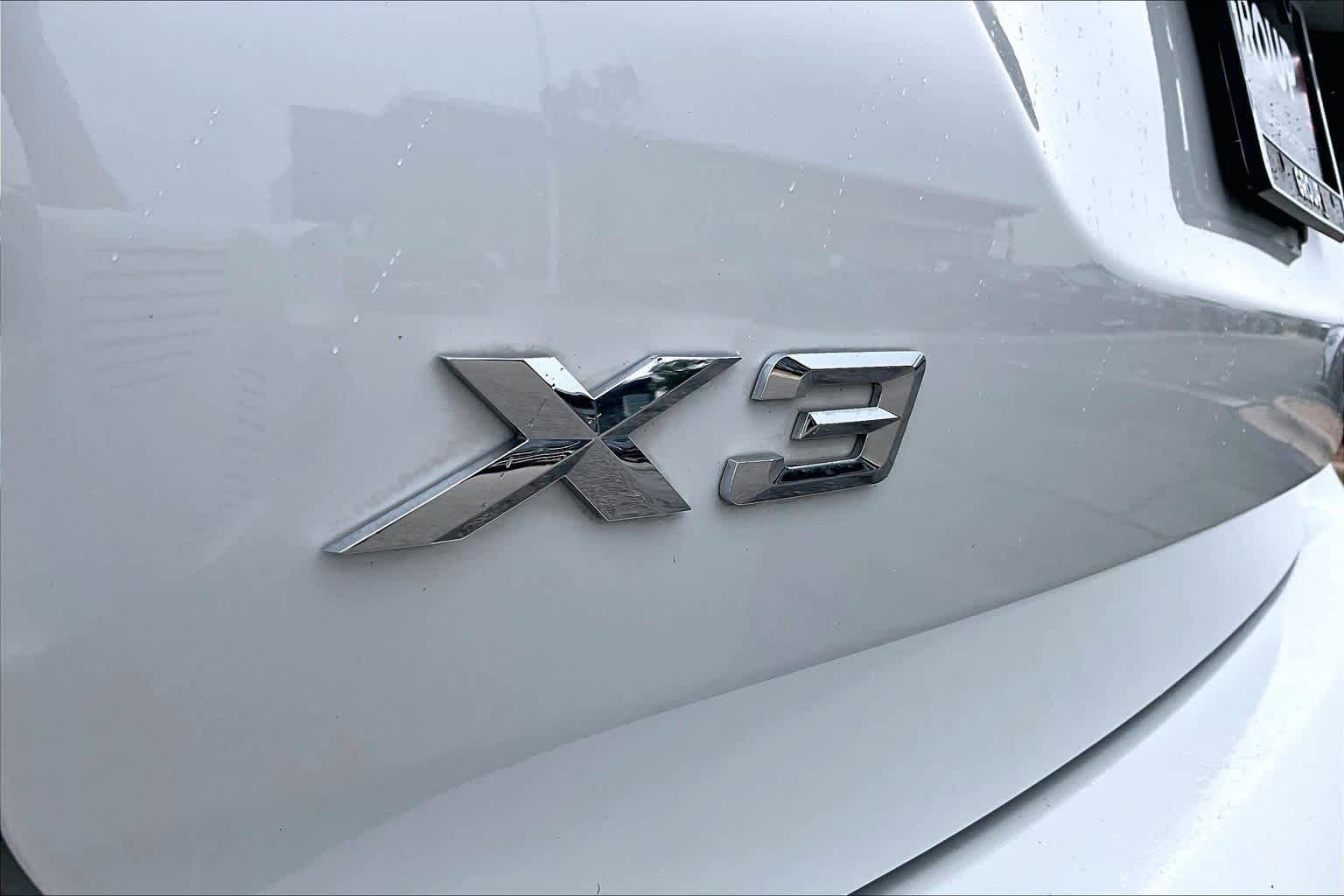 Used 2022 BMW X3 xDrive30i w/ M Sport Package AWD/4WD image 10