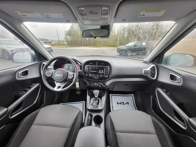 Used 2023 Kia Soul LX w/ LX Technology Package image 14
