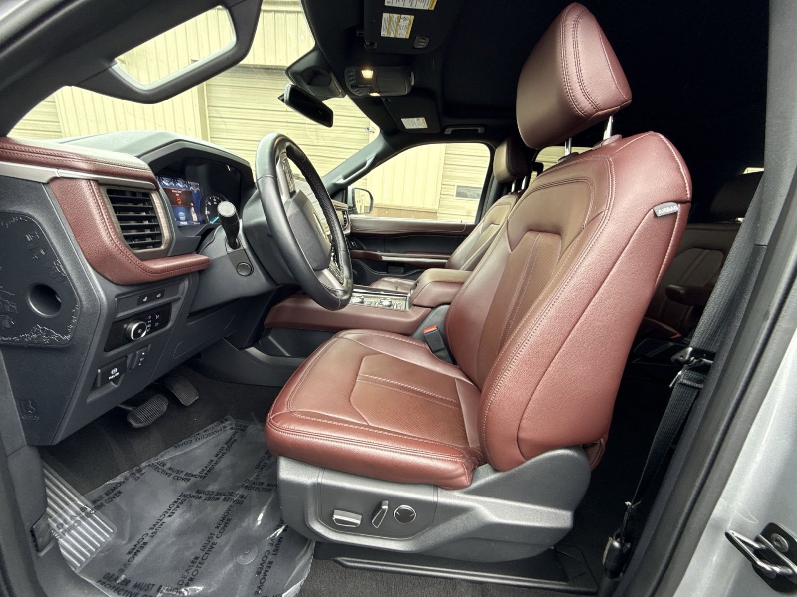 Used 2024 Ford Expedition Max Limited image 13