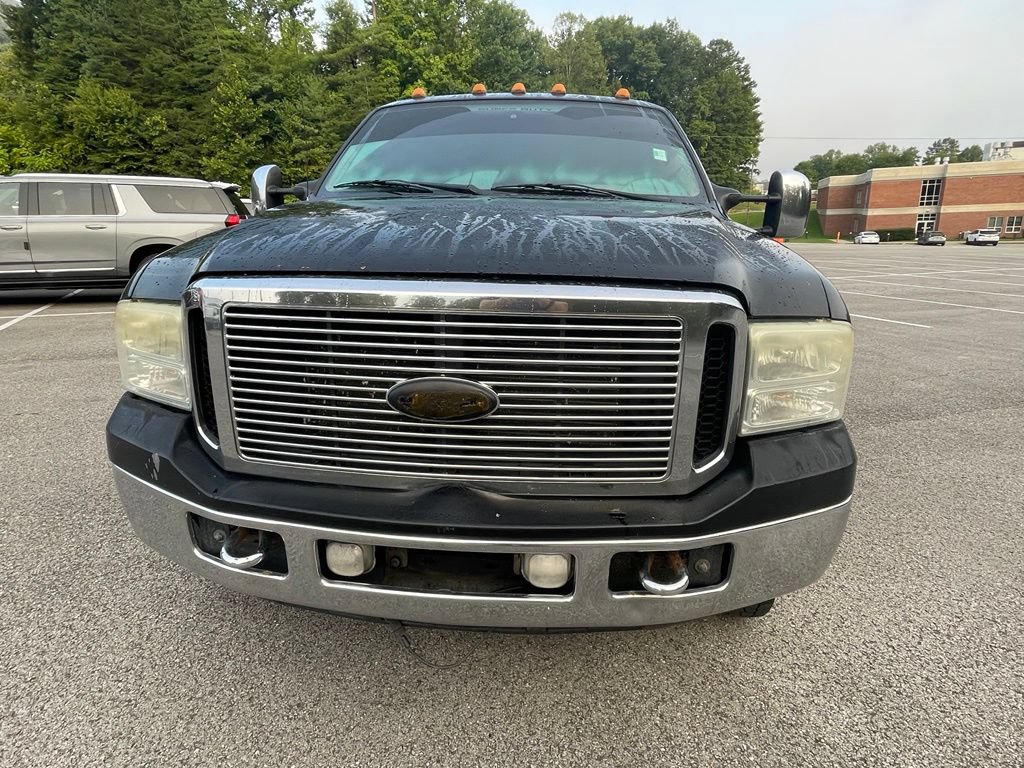 Used 2006 Ford F350 Lariat AWD/4WD image 2