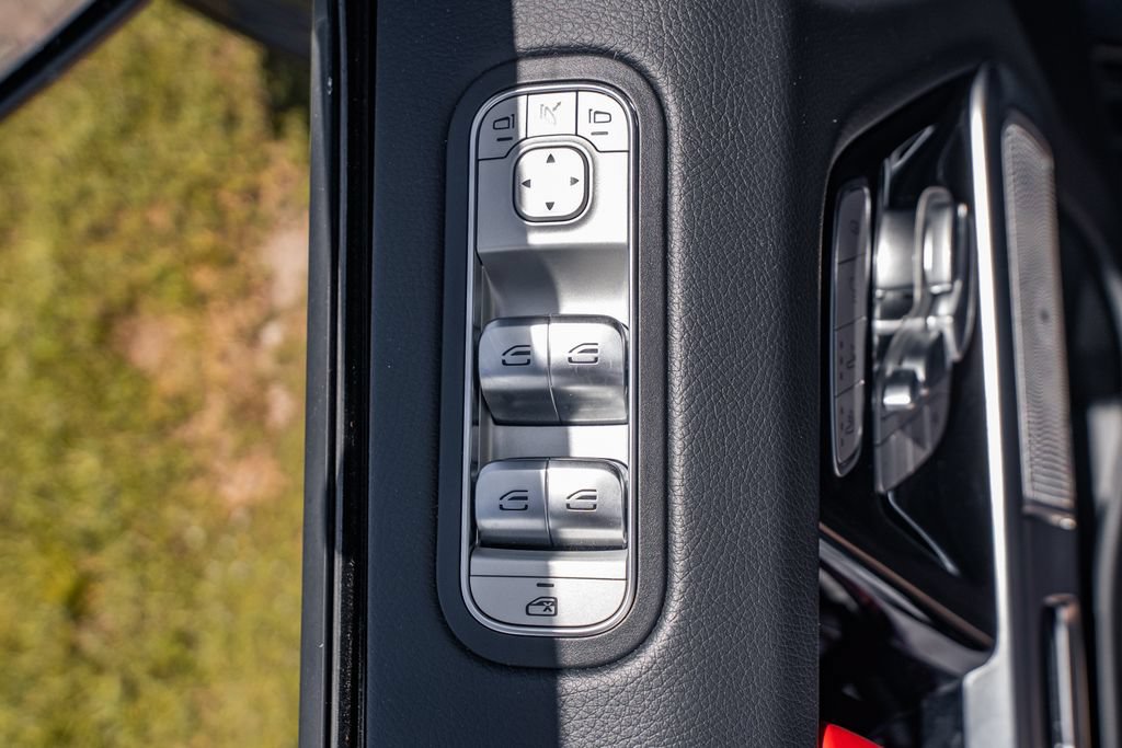 Used 2025 Mercedes-Benz G 63 AMG 4MATIC image 19
