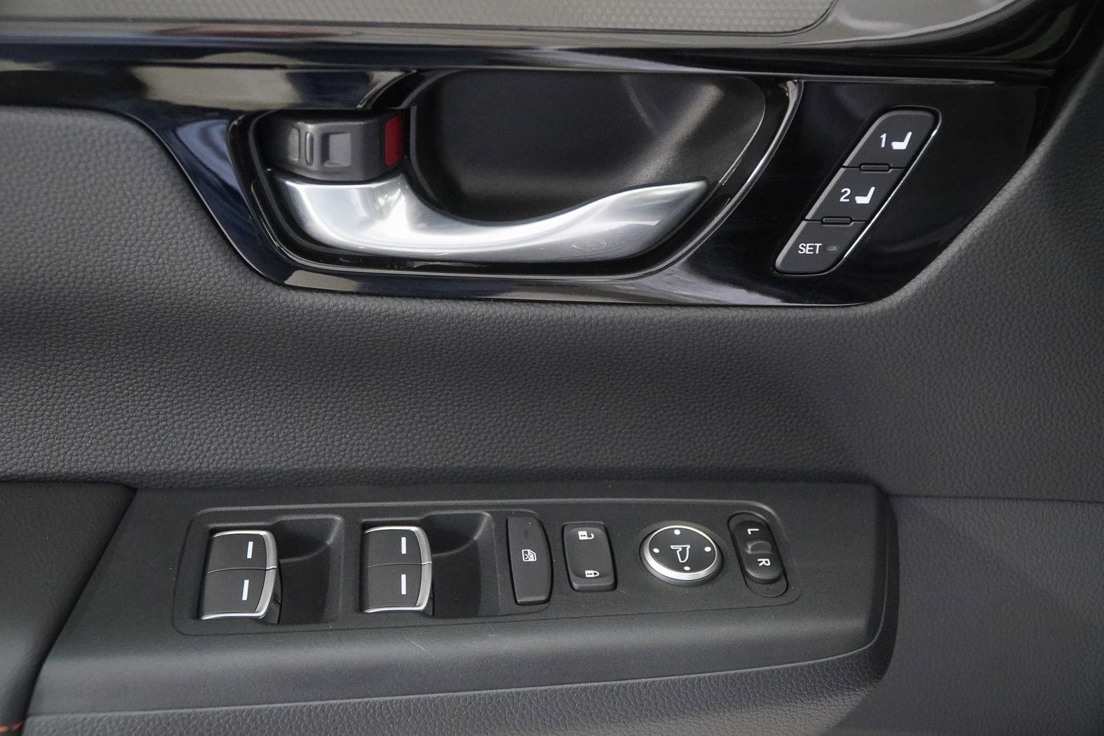 Certified 2026 Honda CR-V Sport Touring image 19