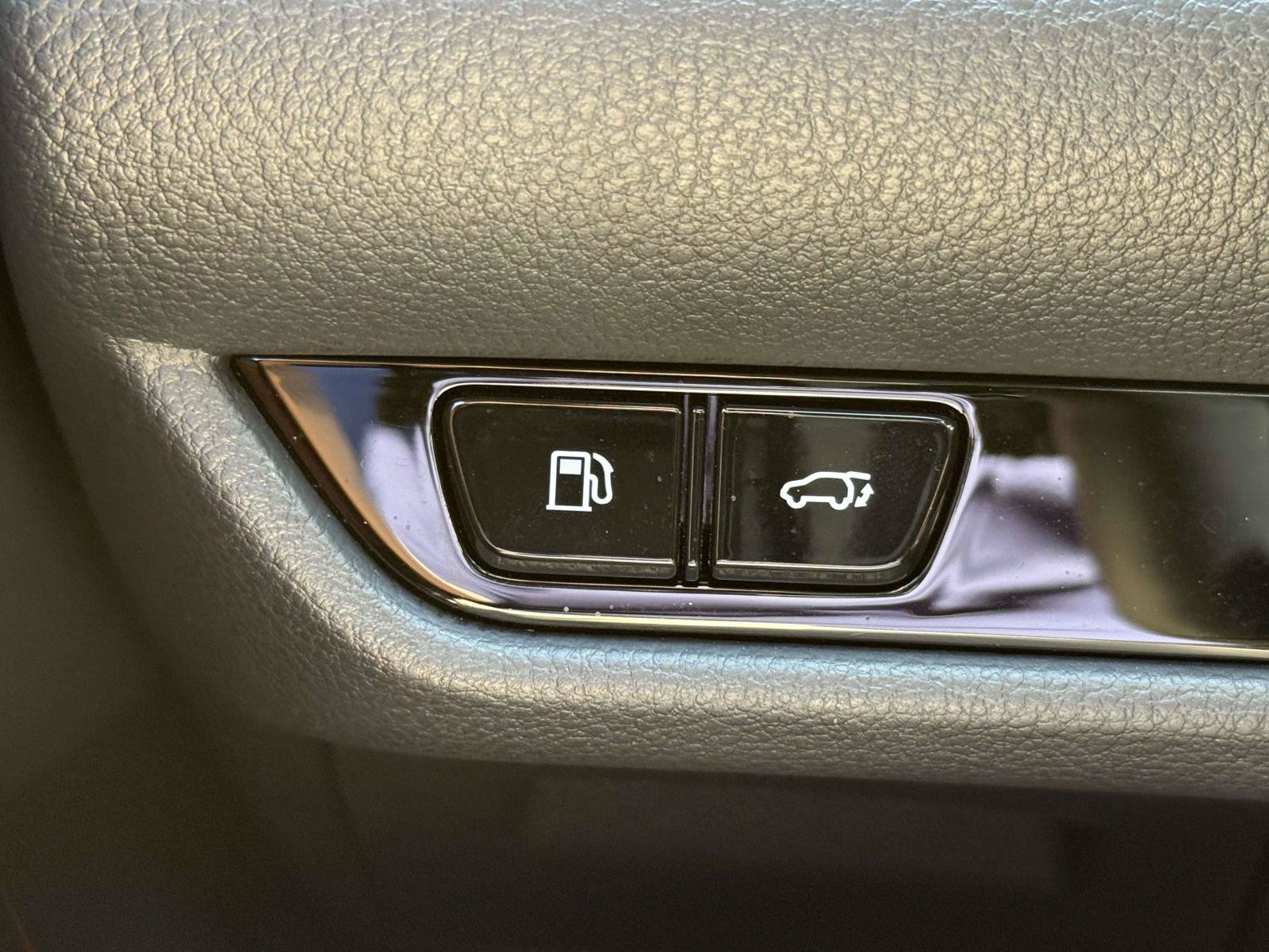 Used 2024 Lexus NX 350h AWD w/ Vision Package image 23