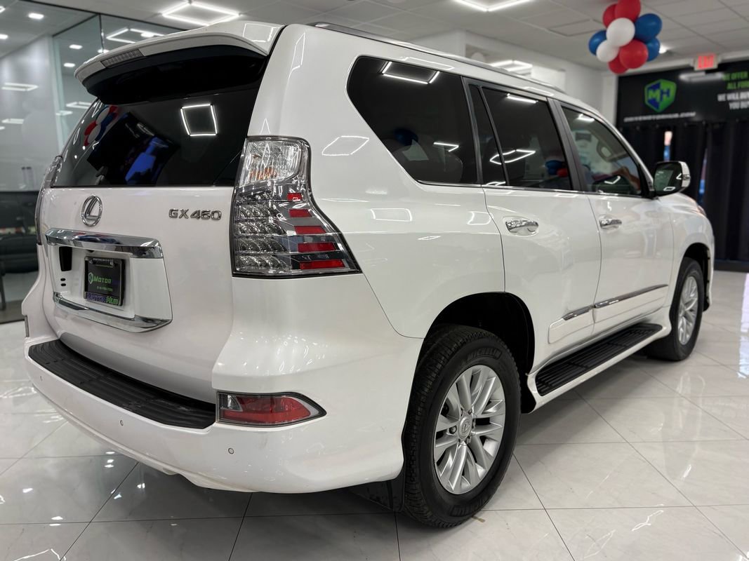 Used 2018 Lexus GX 460 Premium w/ Premium Package image 12