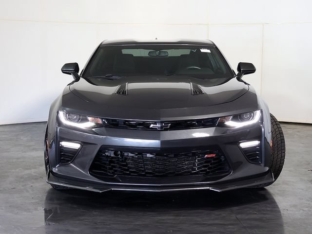 Used 2016 Chevrolet Camaro SS RWD image 9