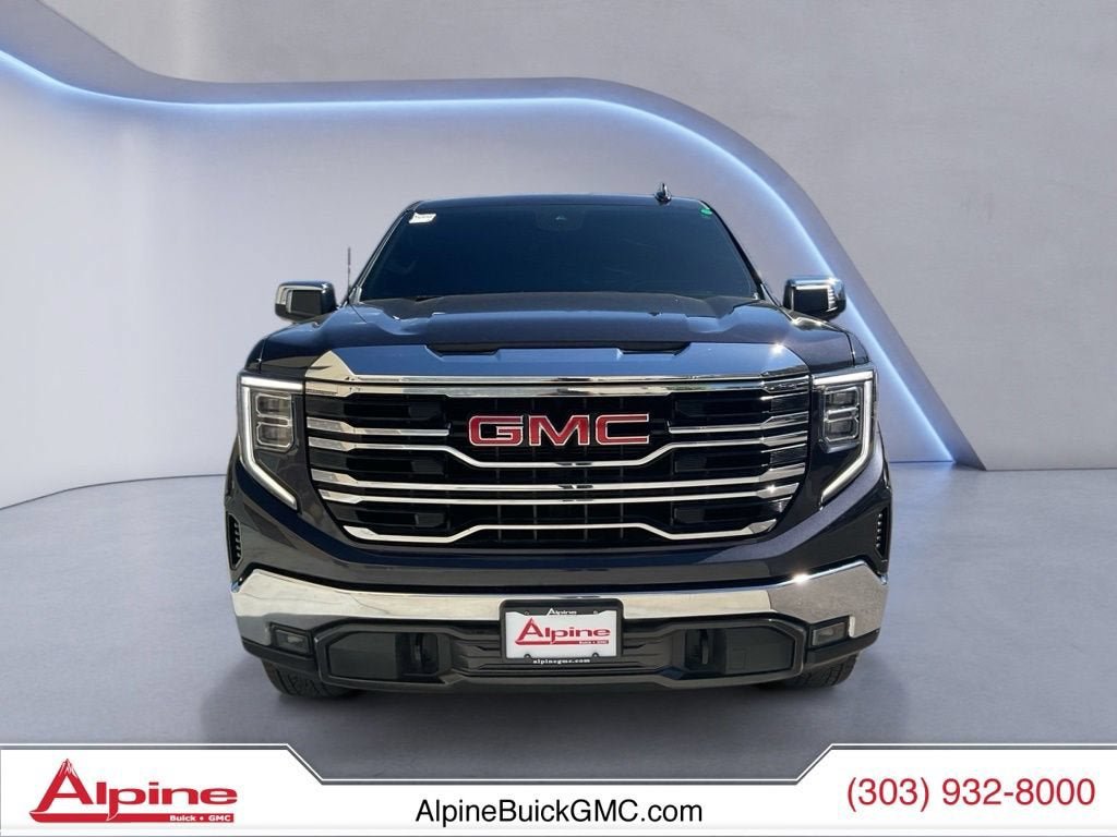 Used 2023 GMC Sierra 1500 SLT w/ SLT Premium Package AWD/4WD image 8