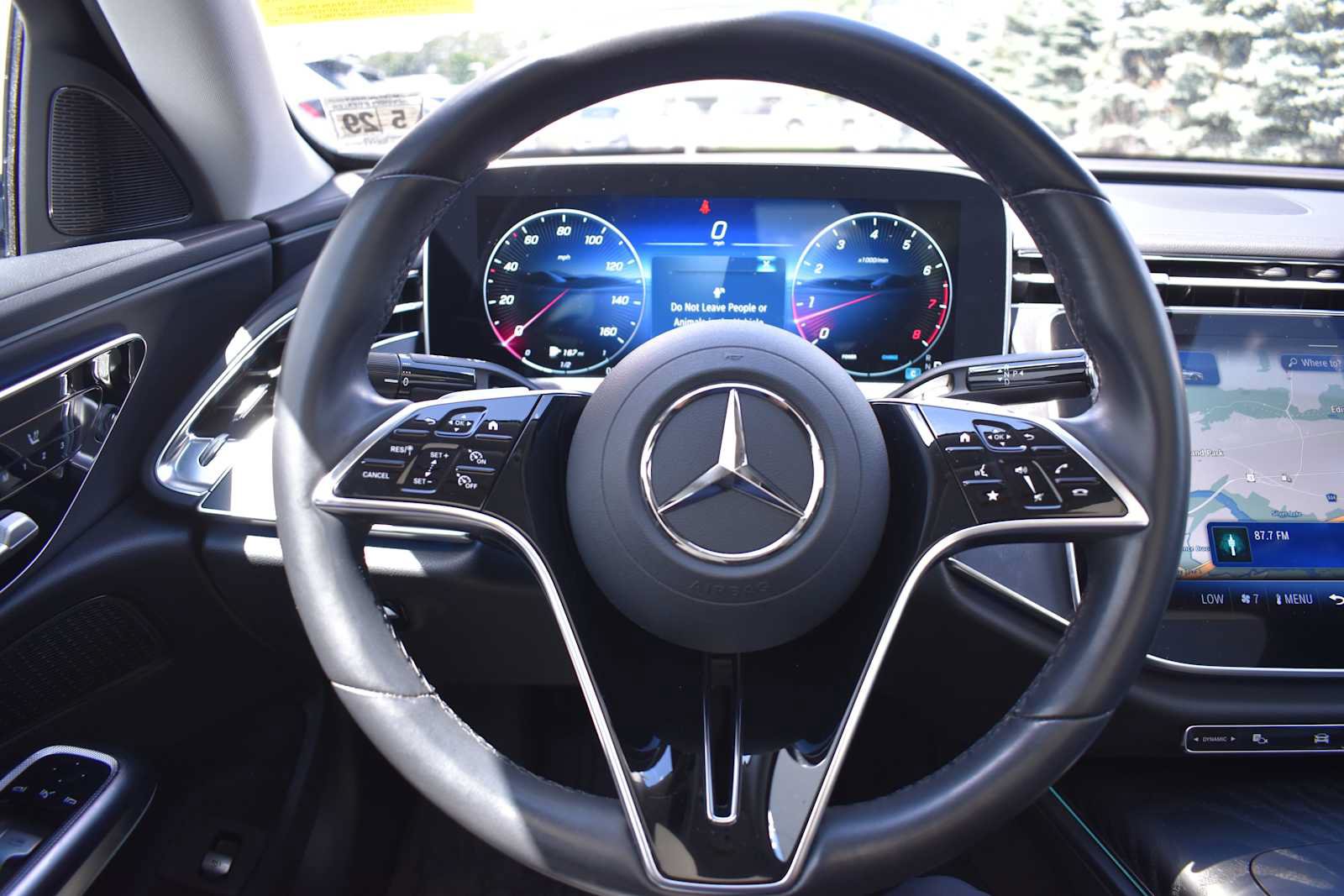 Used 2024 Mercedes-Benz E 350 4MATIC Sedan image 17