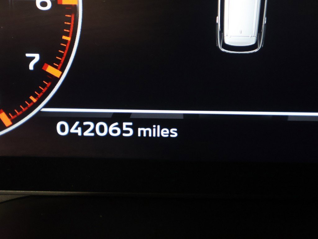 Used 2023 Mitsubishi Outlander SE image 42