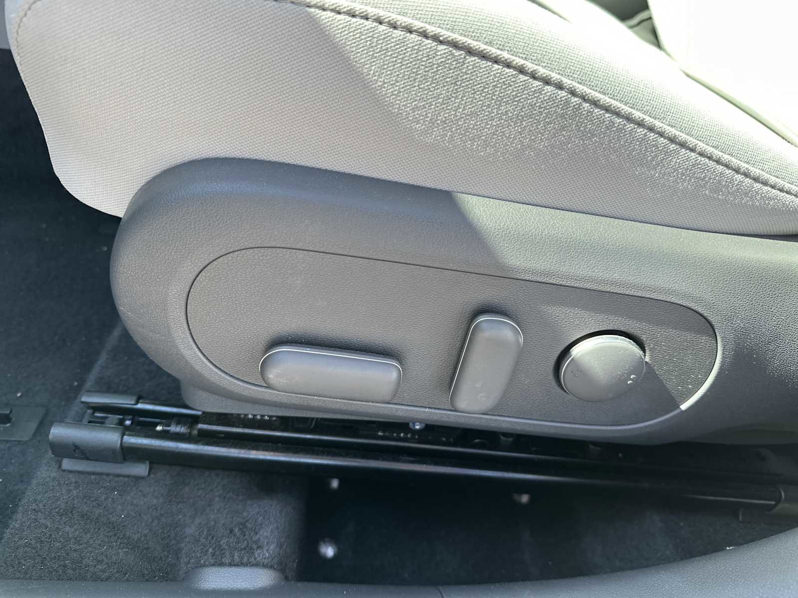 Certified 2025 Hyundai Kona SEL FWD image 13