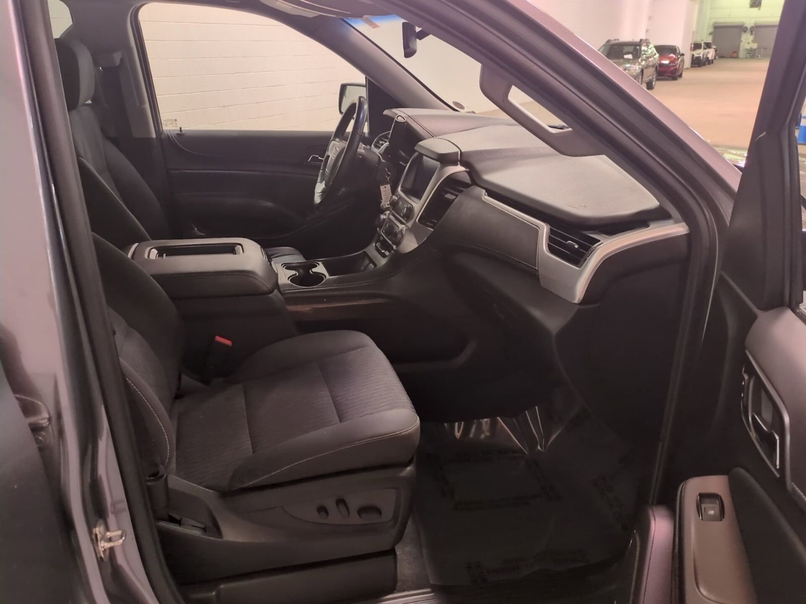 Used 2019 GMC Yukon SLE w/ Convenience Package image 10