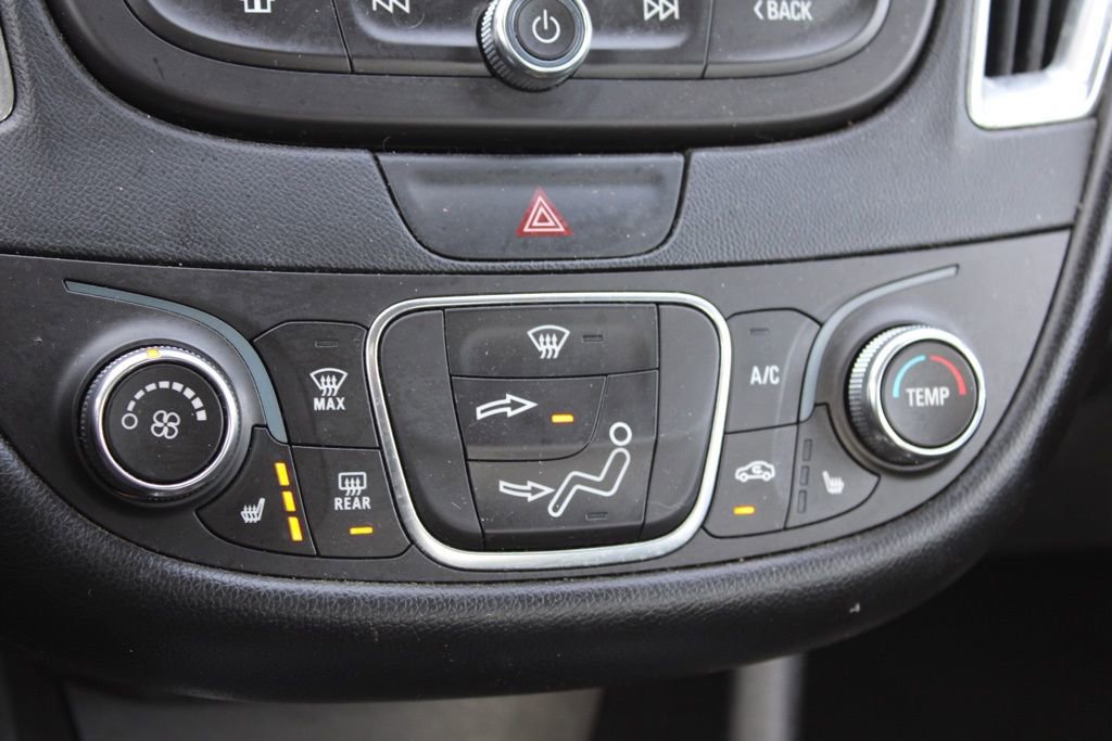 Used 2016 Chevrolet Malibu LT w/ Leather Package image 34