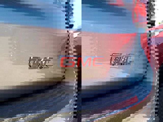 New 2026 GMC Yukon Denali w/ Denali Reserve Package image 7