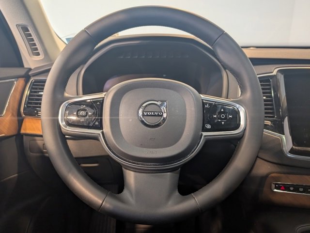 Used 2023 Volvo XC90 B5 Plus w/ Protection Package Premier image 13
