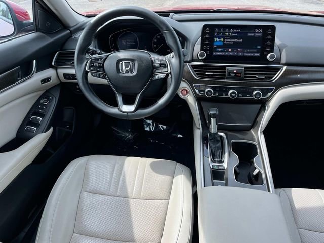Used 2018 Honda Accord Touring image 15