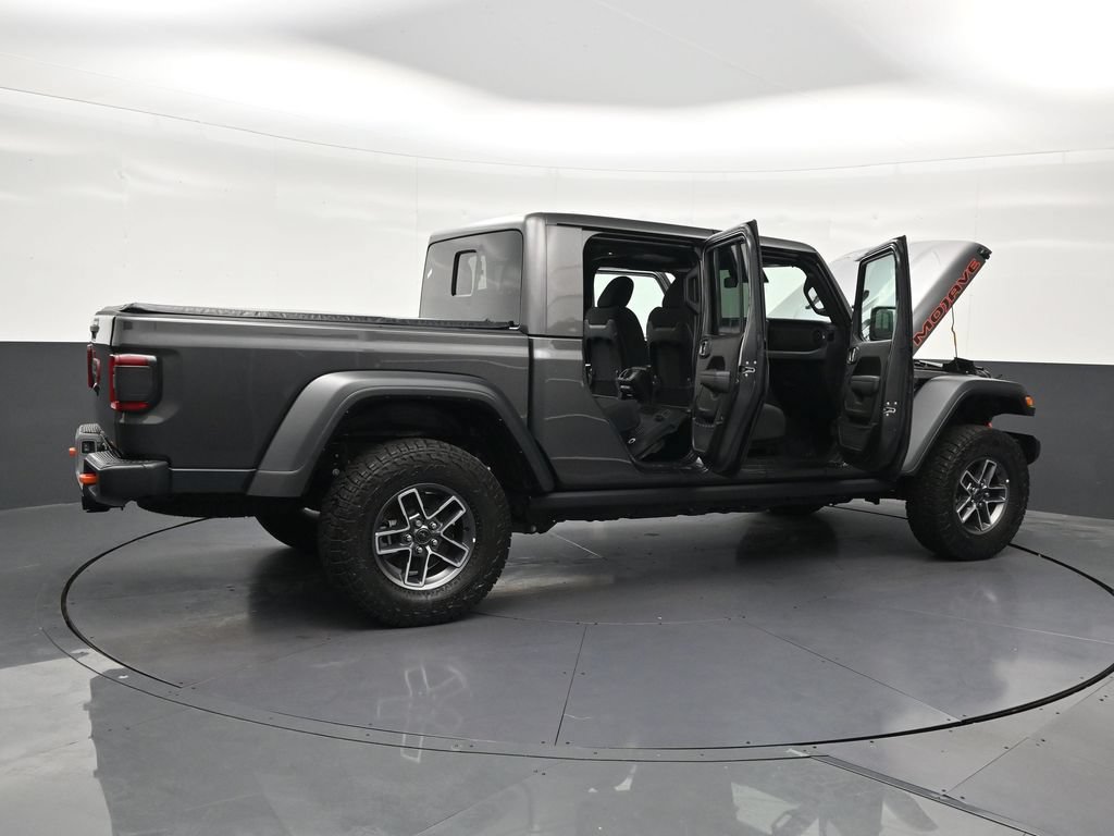 Used 2025 Jeep Gladiator Mojave w/ Convenience Group AWD/4WD image 35