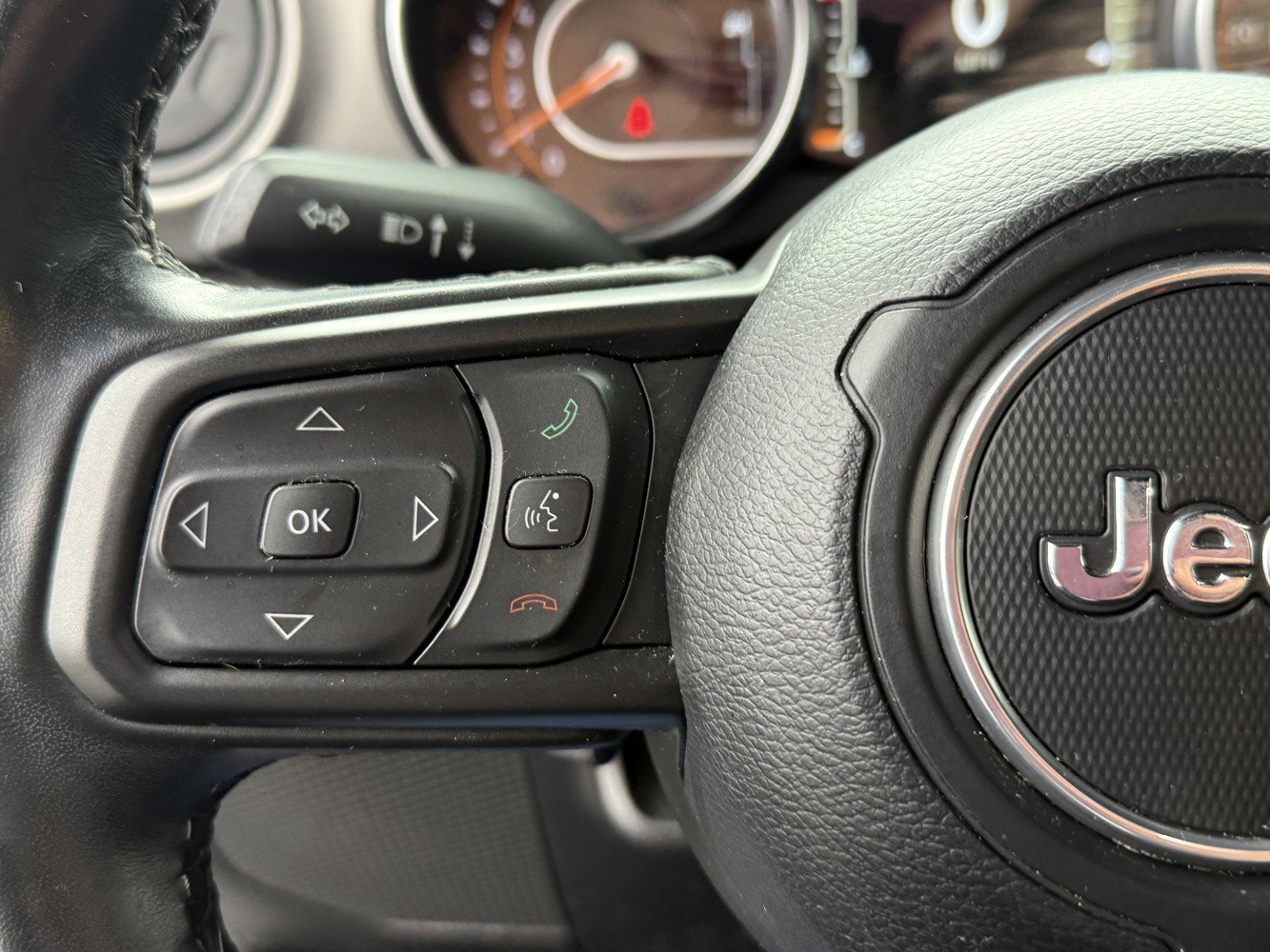 Used 2023 Jeep Wrangler Sport S image 16