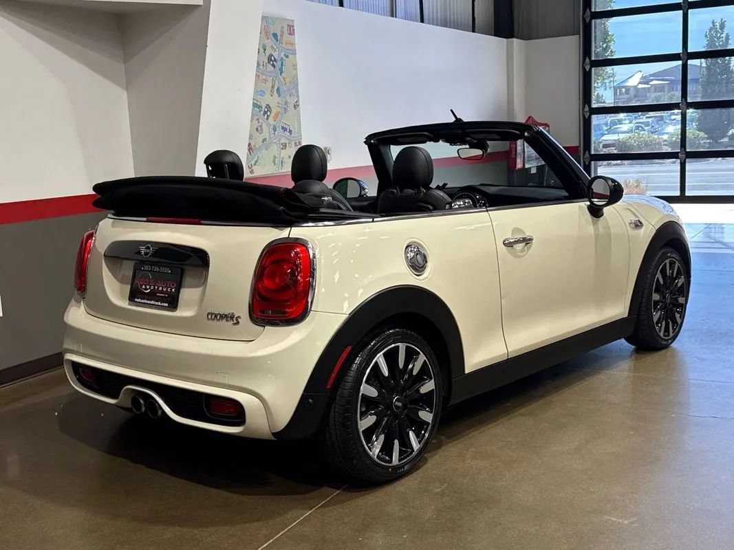 Used 2019 MINI Cooper S w/ Signature Upholstery Package FWD image 61