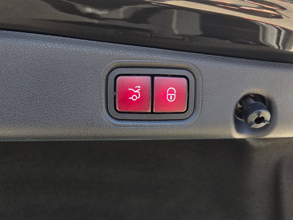 Used 2021 Mercedes-Benz E 350 Sedan image 37
