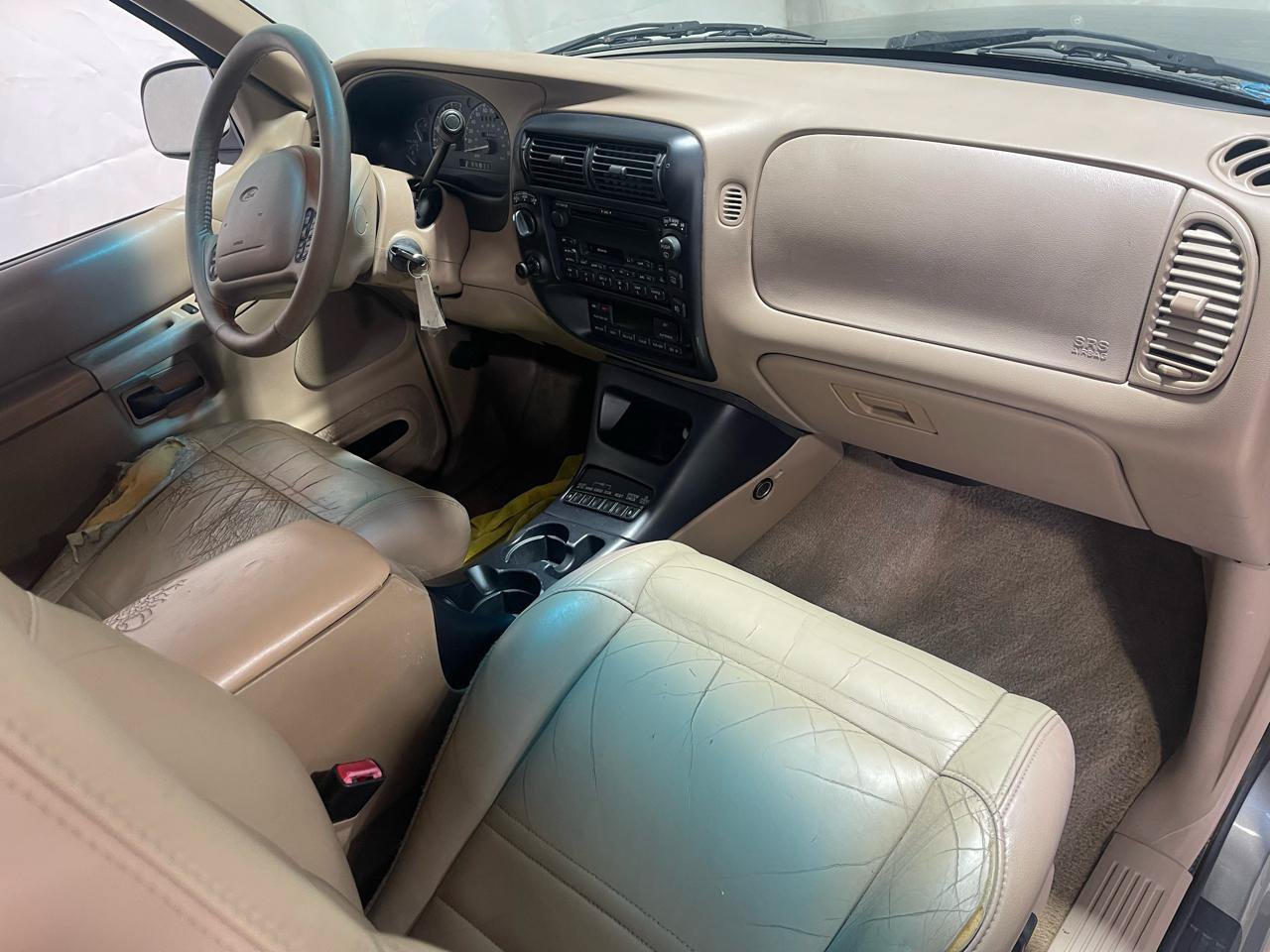 Used 2000 Ford Explorer Eddie Bauer AWD/4WD image 13