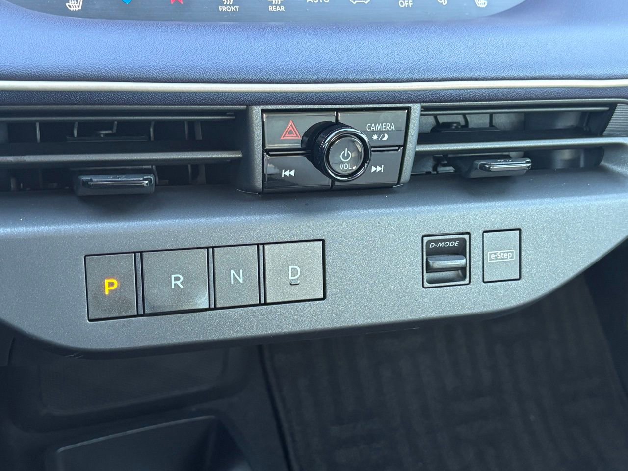 New 2026 Nissan Leaf SV+ w/ Floor Mat Package (SV+) image 15