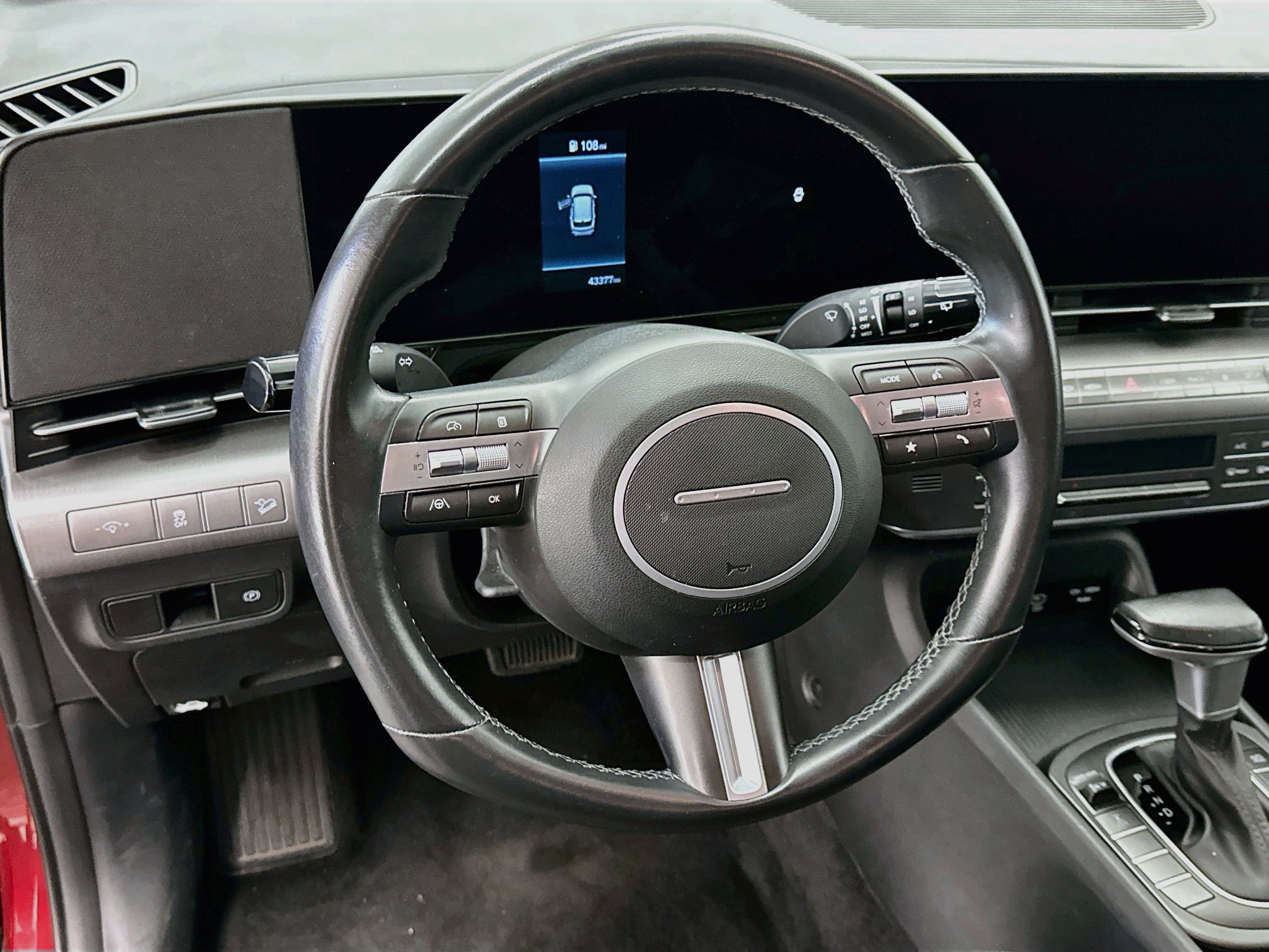 Used 2025 Hyundai Kona SEL AWD/4WD image 18