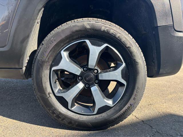 Used 2020 Jeep Renegade Trailhawk w/ Cold Weather Group image 4