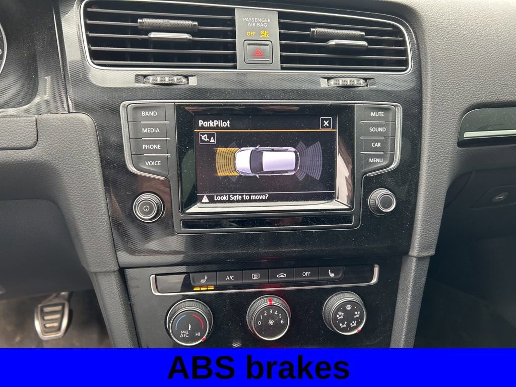 Used 2015 Volkswagen Golf 2.0T S image 11