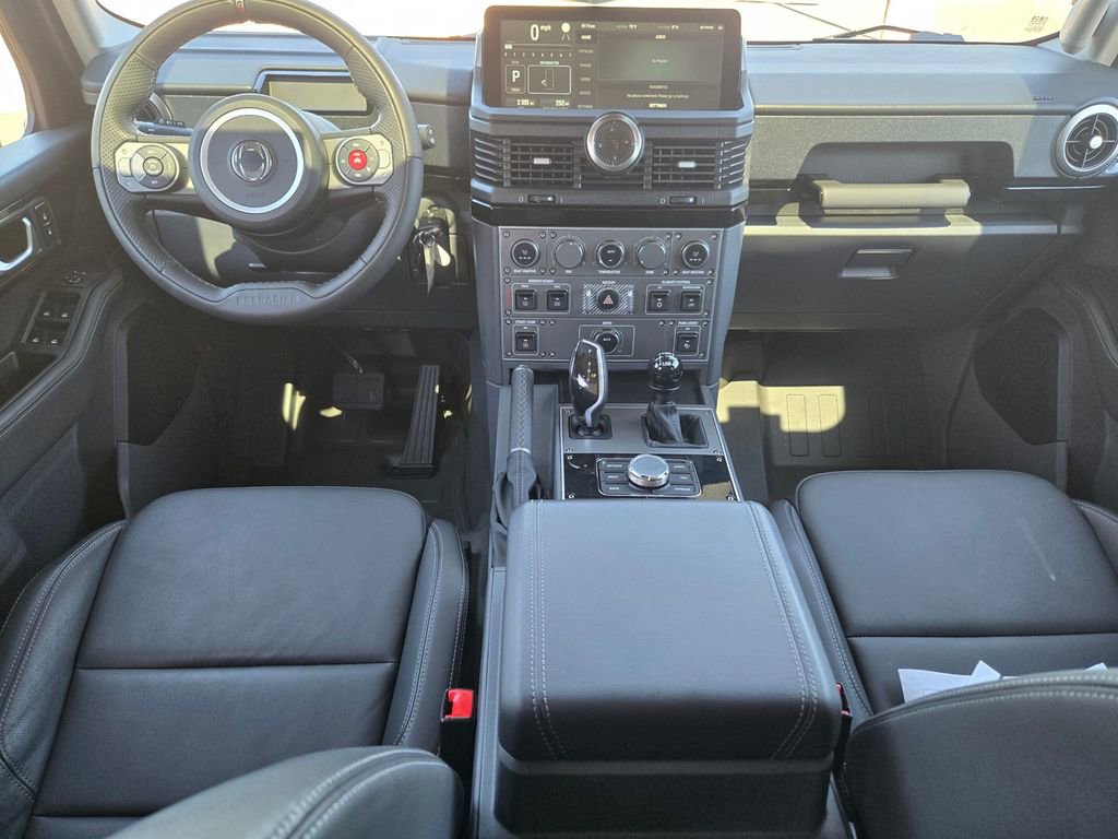 Used 2025 INEOS Grenadier Fieldmaster Edition image 11