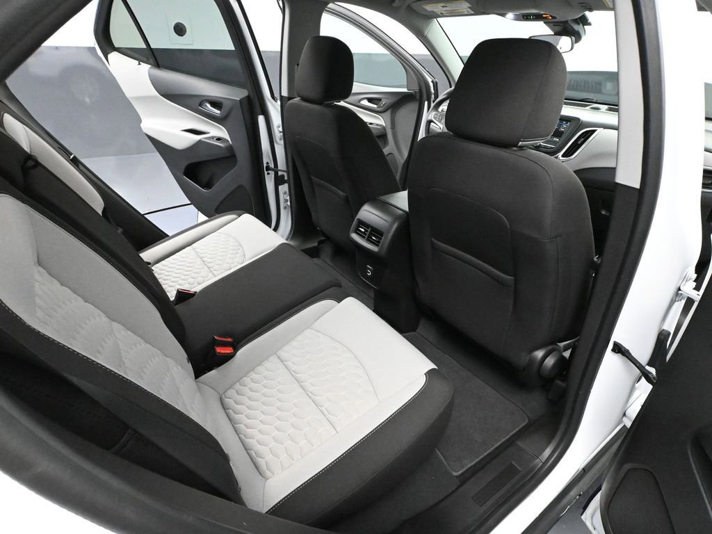 Used 2021 Chevrolet Equinox LS w/ LS Convenience Package image 42