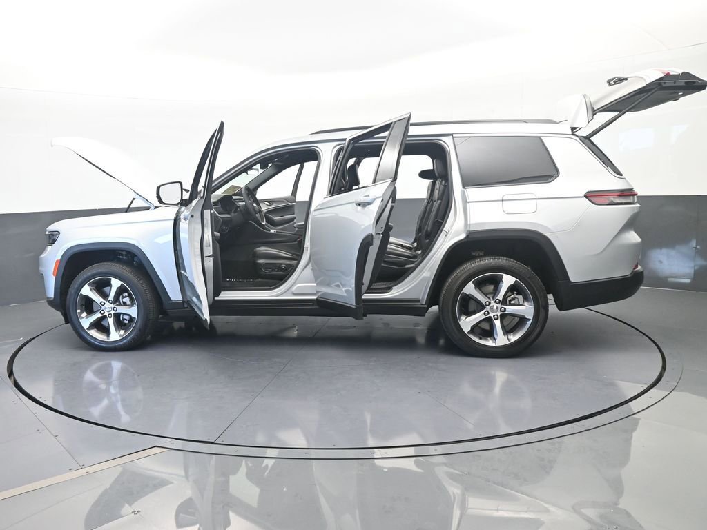 Used 2025 Jeep Grand Cherokee L Limited RWD image 75