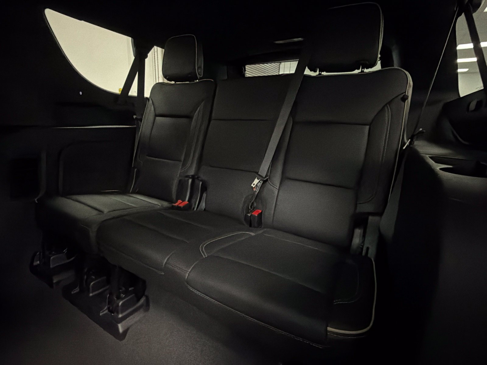 Used 2025 Chevrolet Suburban Premier w/ Sun And Tow Package AWD/4WD image 39