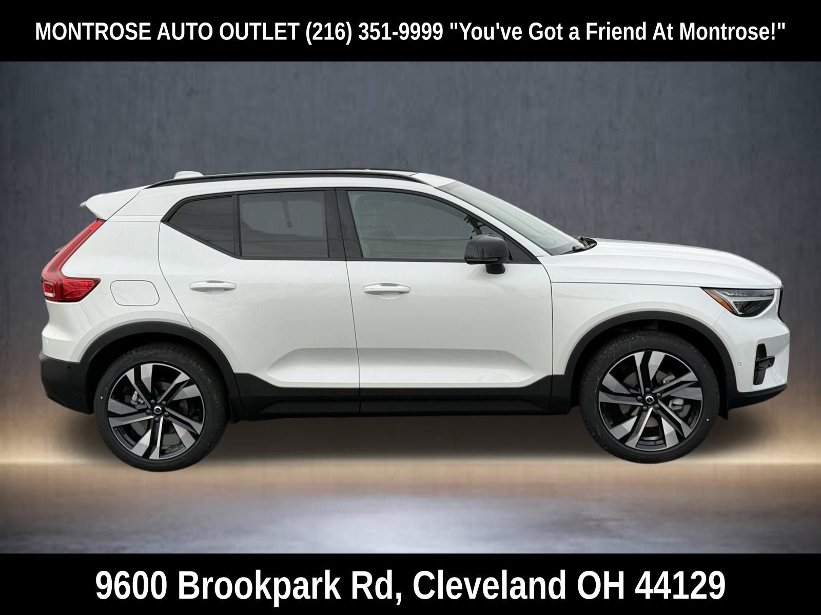 New 2026 Volvo XC40 B5 Plus w/ Protection Package Premier image 6