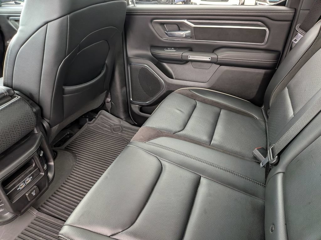 Used 2024 RAM 1500 Laramie AWD/4WD image 35