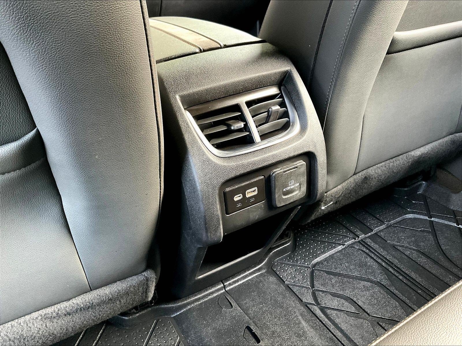 Used 2019 Chevrolet Blazer Premier w/ Sun and Wheels Package FWD image 10