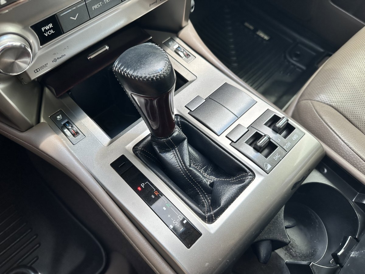 Used 2017 Lexus GX 460 Premium AWD/4WD image 28