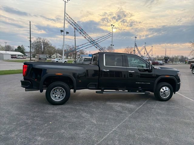 Used 2024 GMC Sierra 3500 Denali w/ Denali Reserve Package image 20